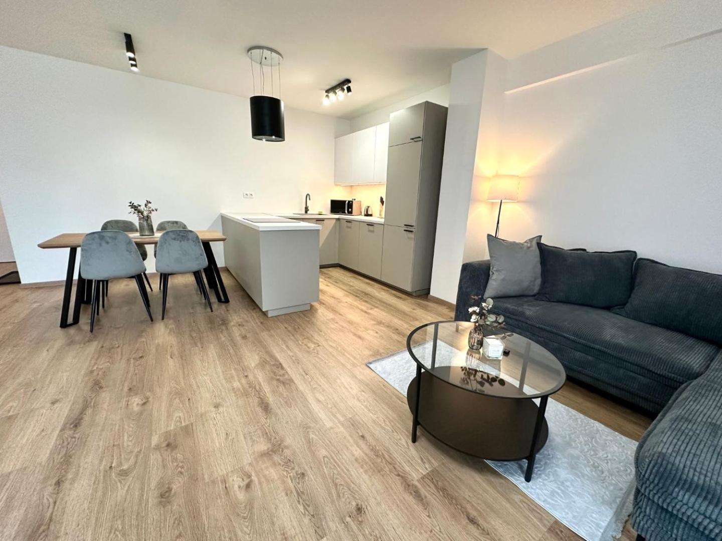 2 Room Apartment, New Building, Balcony, 208 Rovinka Exterior foto